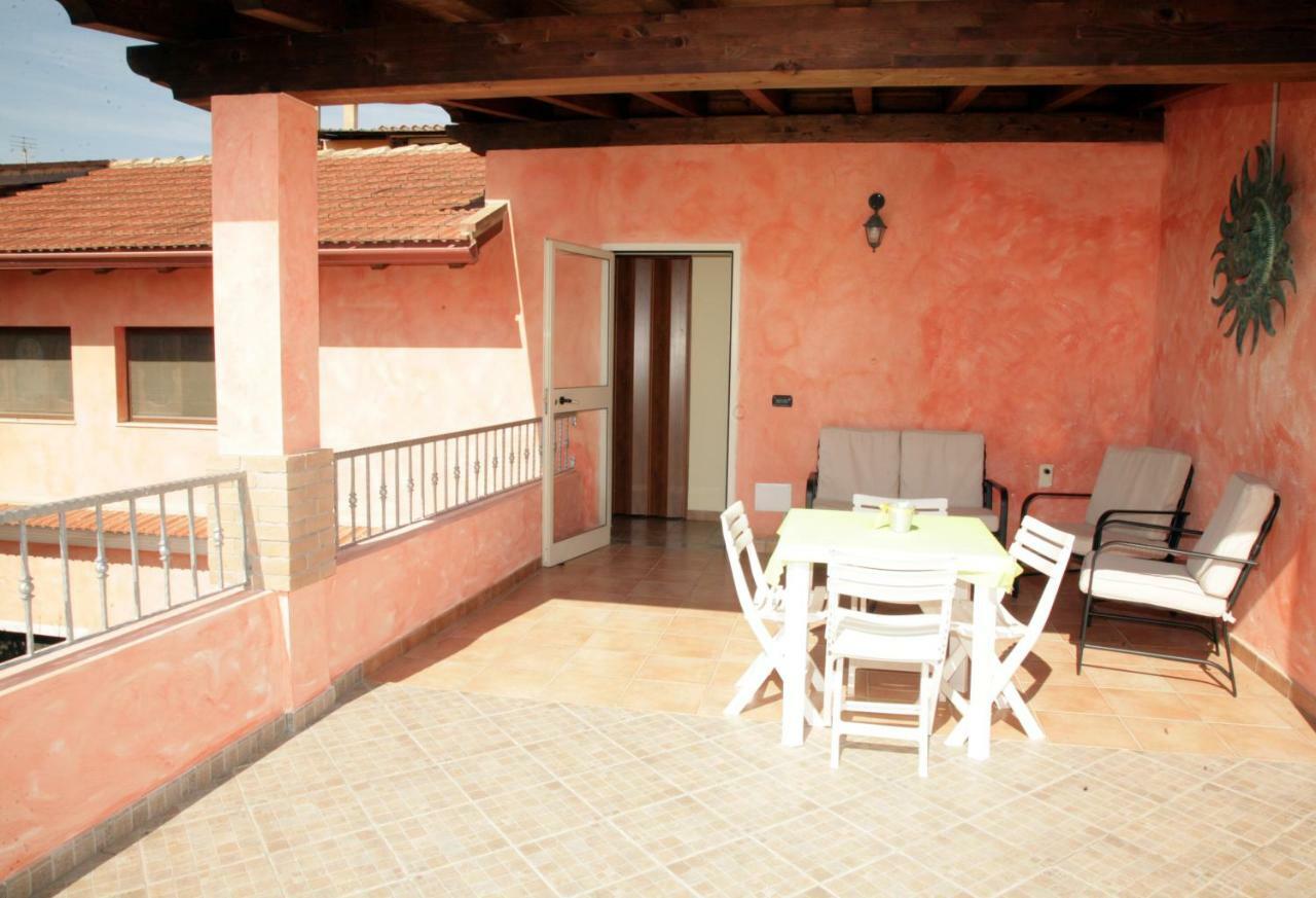 L'Isola Felice Apartment Monserrato Dış mekan fotoğraf